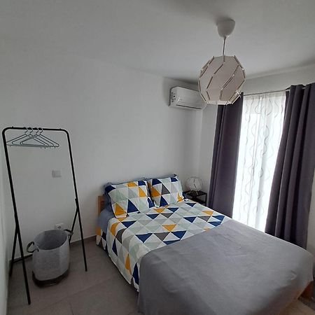 Almas Rooms ลากอส ภายนอก รูปภาพ